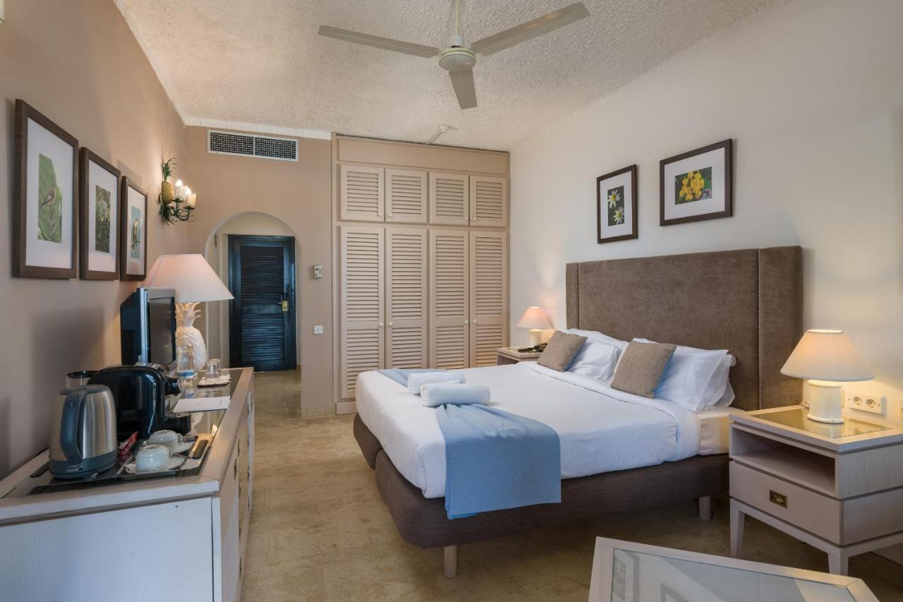 Hotel Ta' Cenc & Spa Sannat Εξωτερικό φωτογραφία A room at the hotel