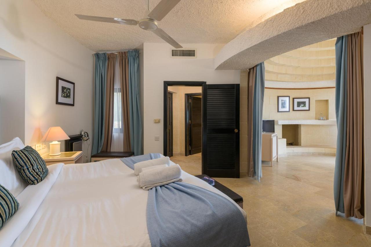 Hotel Ta' Cenc & Spa Sannat Εξωτερικό φωτογραφία Suite at the hotel