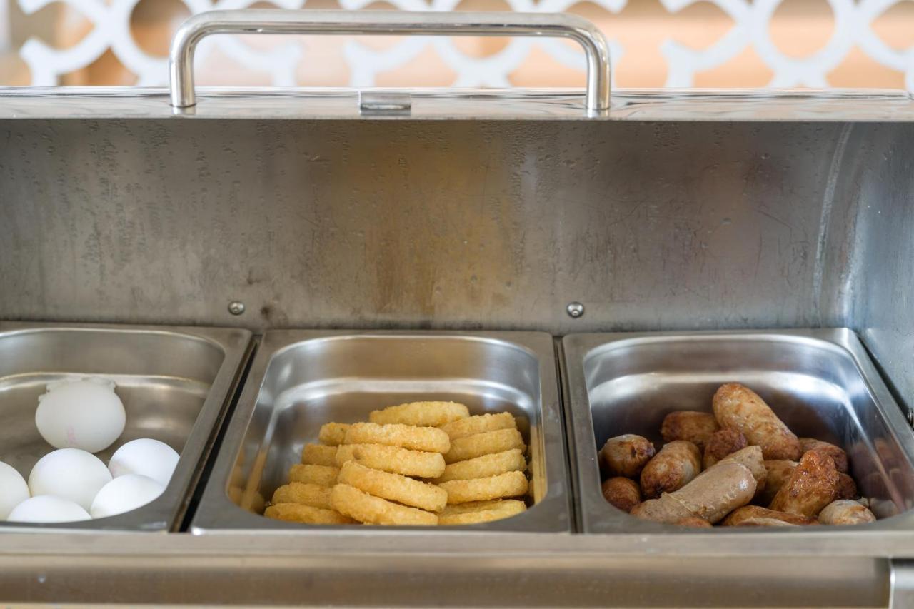 Hotel Ta' Cenc & Spa Sannat Εξωτερικό φωτογραφία Hash browns and sausage links