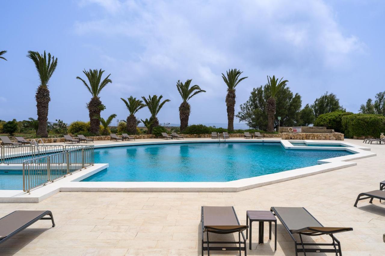 Hotel Ta' Cenc & Spa Sannat Εξωτερικό φωτογραφία A swimming pool